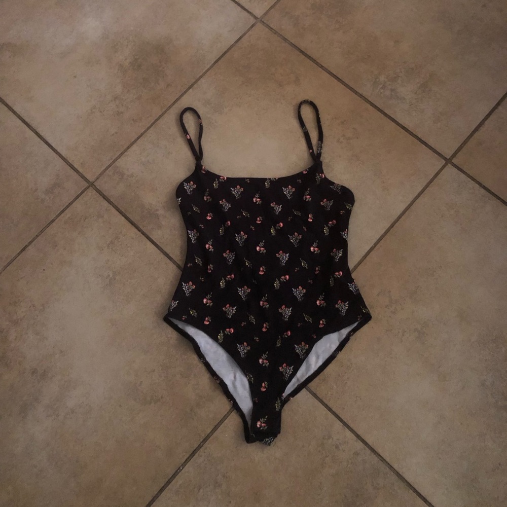 Black flowery bodysuit